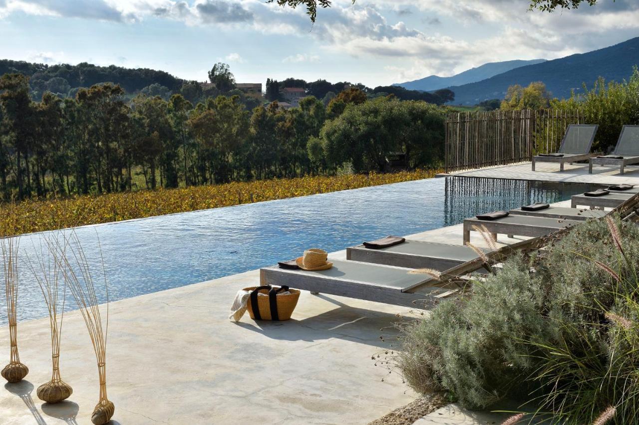 Domaine De Peretti Della Rocca Hotel Figari  Bagian luar foto