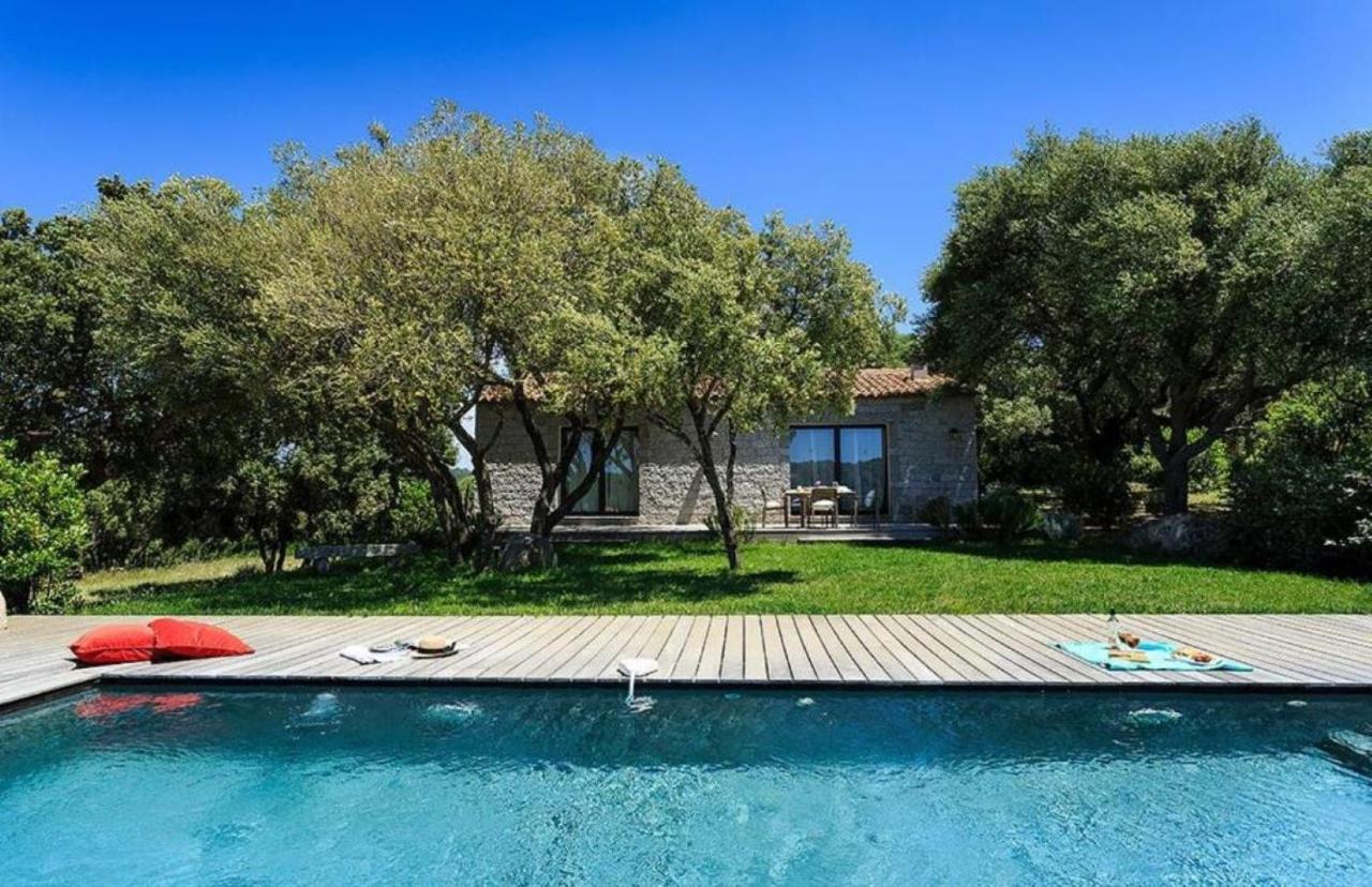 Domaine De Peretti Della Rocca Hotel Figari  Bagian luar foto